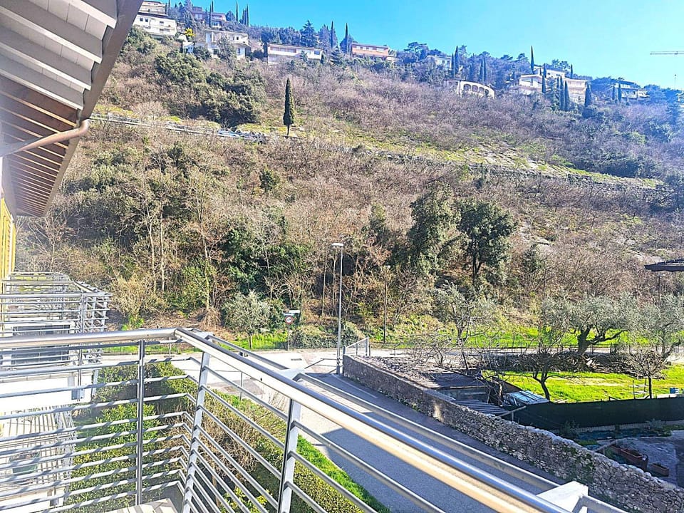 Natural landscape, Balcony/Terrace, Mountain view