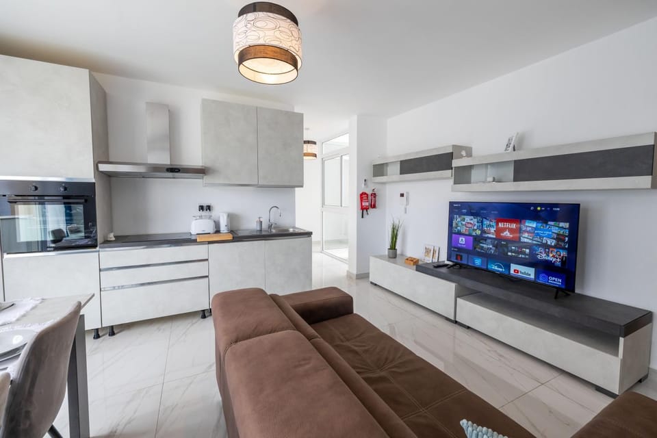 TV and multimedia, Kitchen or kitchenette, Living room, Seating area, Evening entertainment, oven, pet friendly, stove