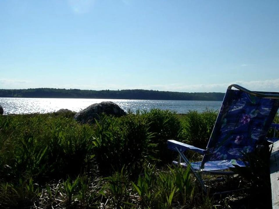 Off-The-Grid Cottage Rental with Beautiful Views on Crow Island, Maine House in Arrowsic