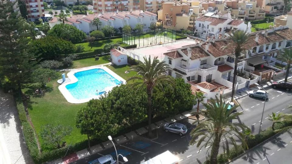 City view, Pool view, Swimming pool