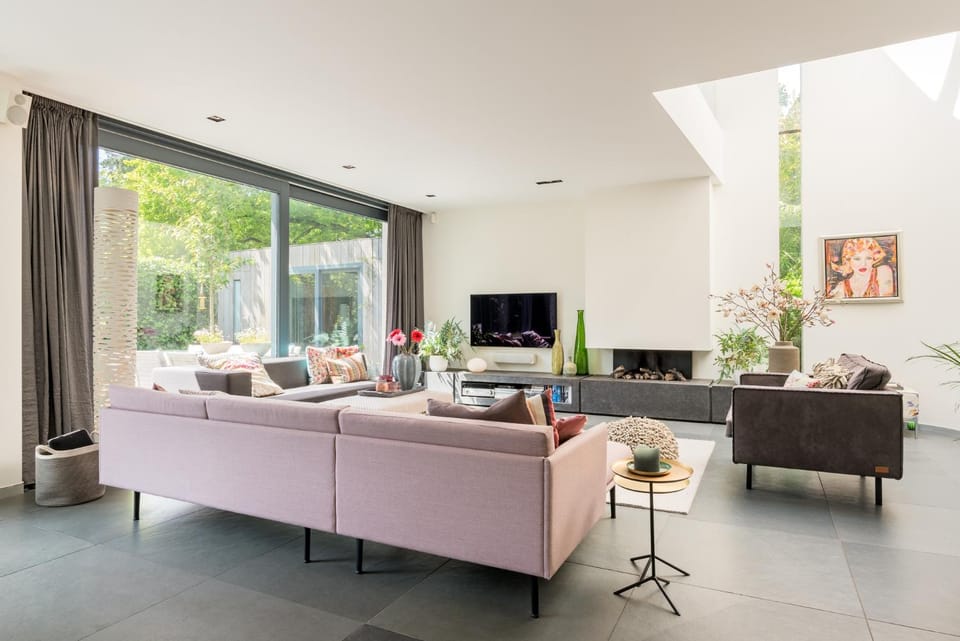 TV and multimedia, Living room, Seating area