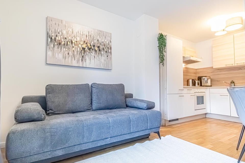 Kitchen or kitchenette, Seating area