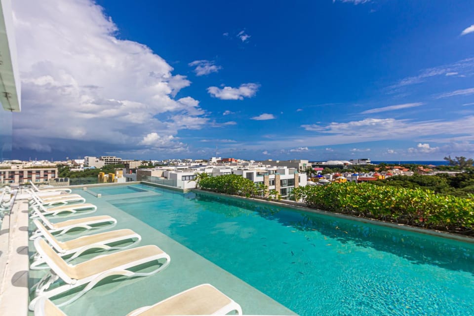 Day, Balcony/Terrace, Pool view, Swimming pool, sunbed