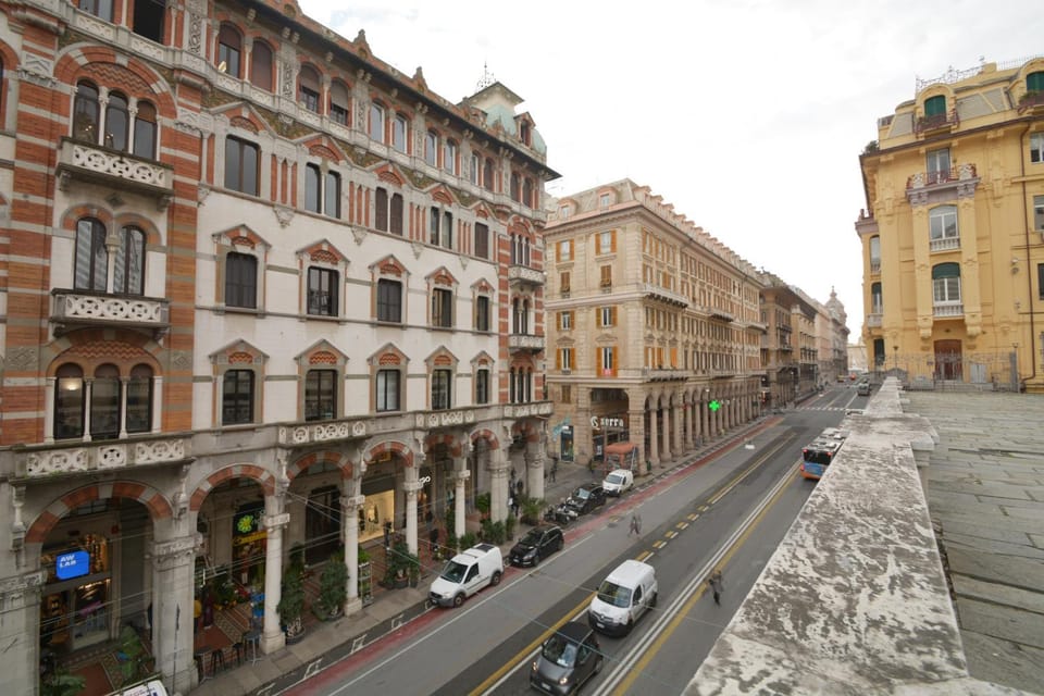 Property building, Neighbourhood, City view, Street view, Location
