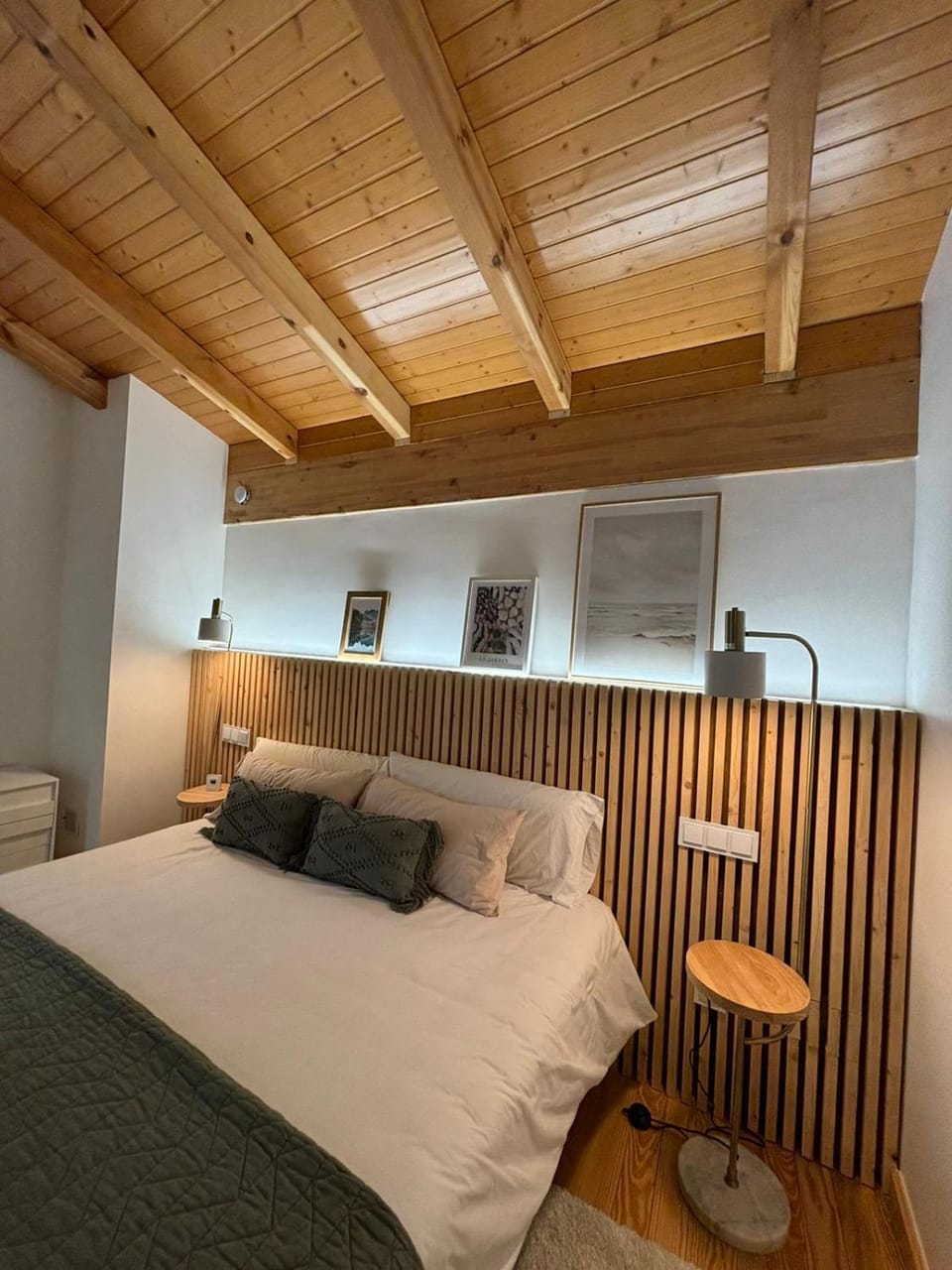 AtuaireHome Gran villa oasis peñahorada House in Castile and León