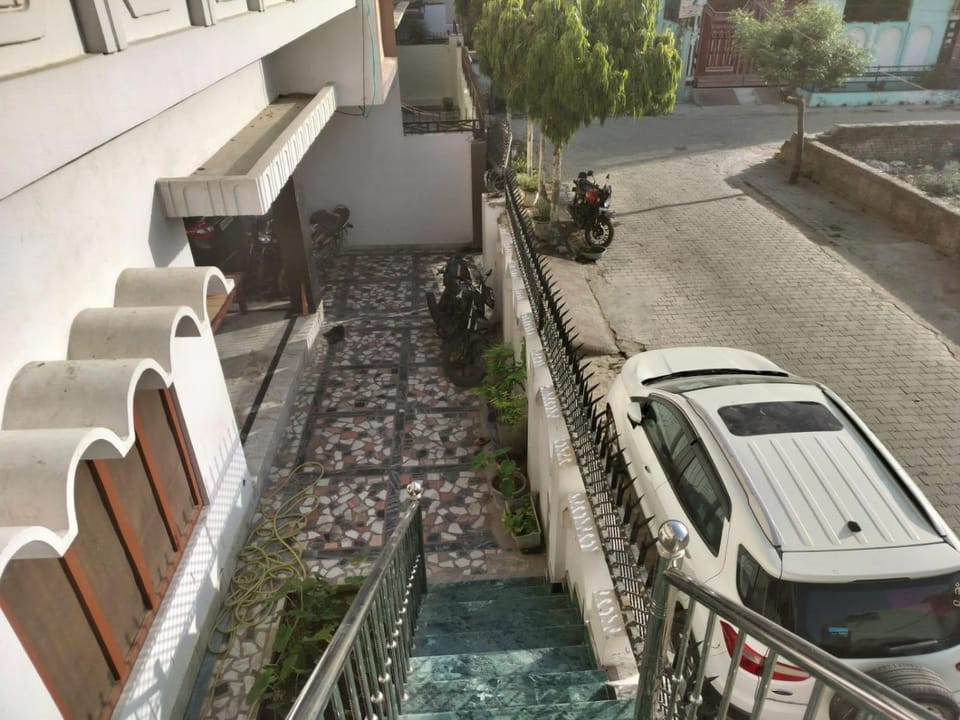Raghavji Home stay Vacation rental in Uttar Pradesh