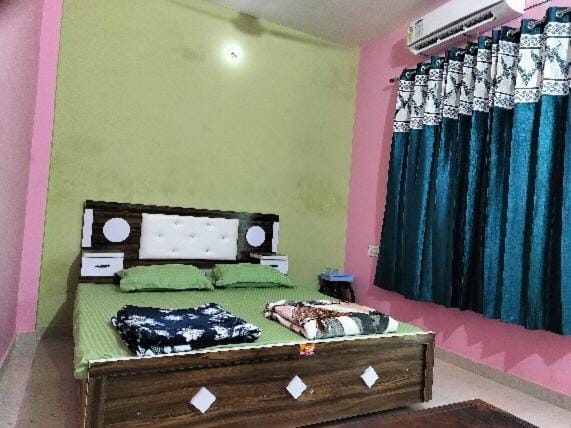 Raghavji Home stay Vacation rental in Uttar Pradesh