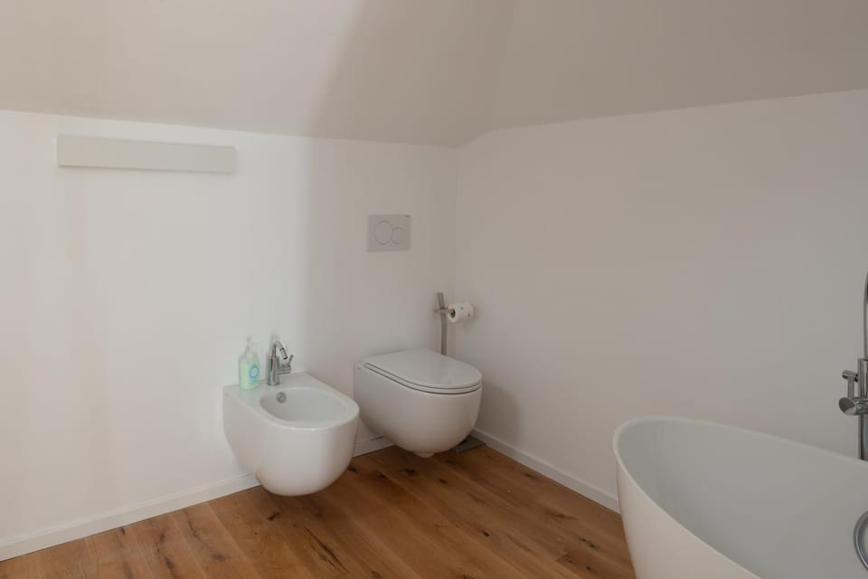 Toilet, Bathroom, Bath