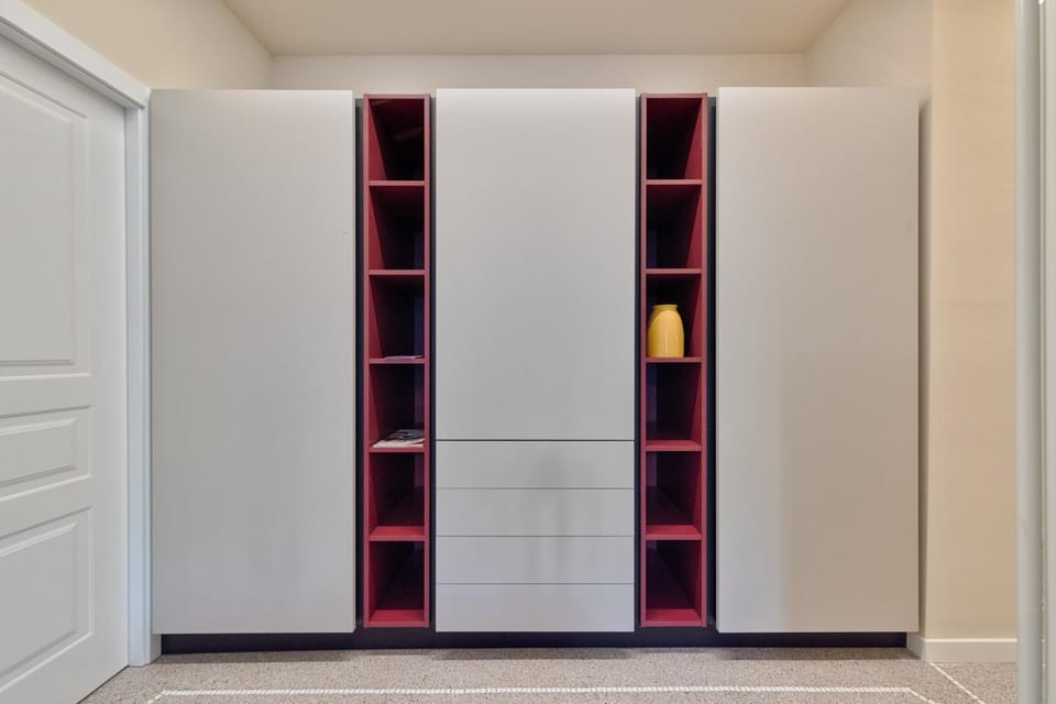 wardrobe