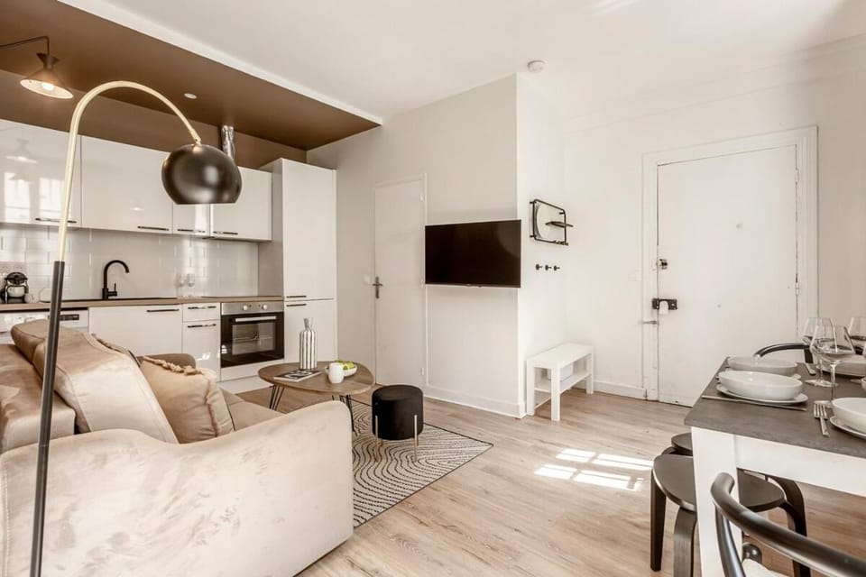 A21 République Marais 1BedRoom Paris03 AC Apartment in Paris