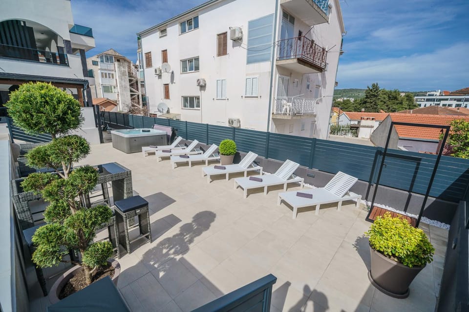 Villa Diamond Apartment in Okrug Gornji