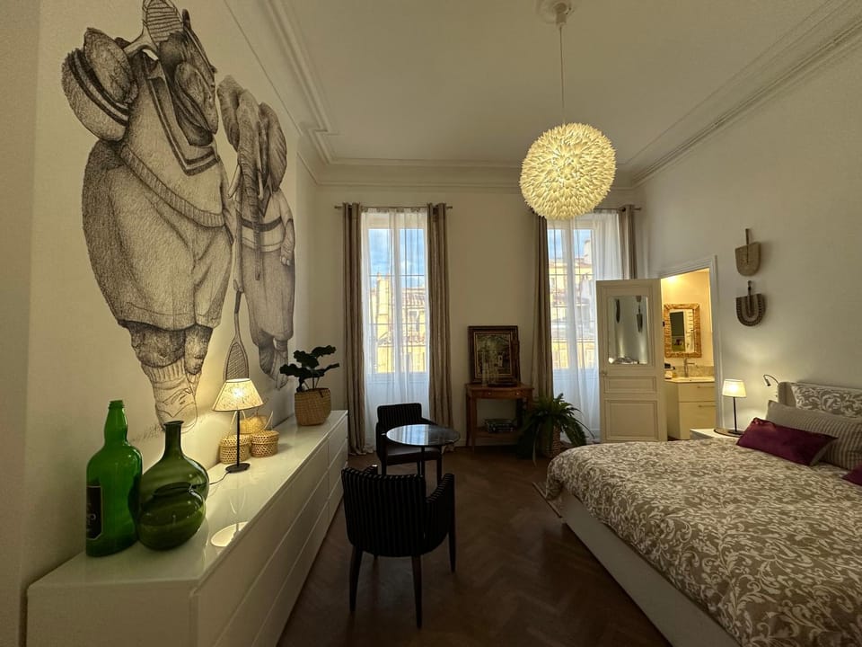 Bed, Bathroom, Photo of the whole room, Bedroom