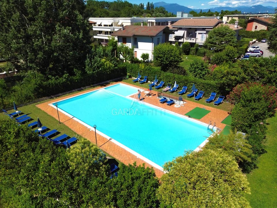 Swimming pool, Swimming pool