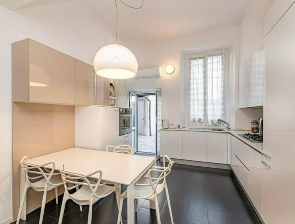 Dining area, dishwasher, oven