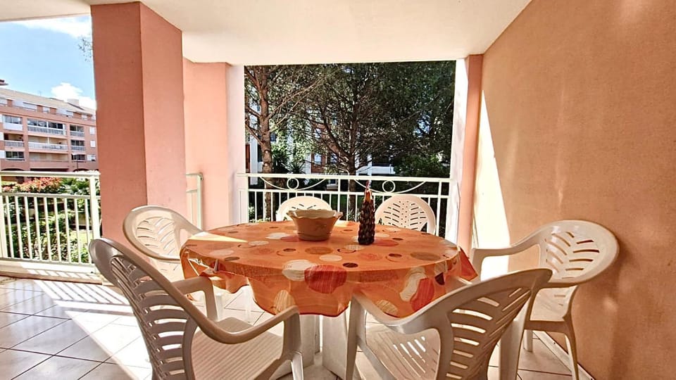 Balcony/Terrace, Dining area
