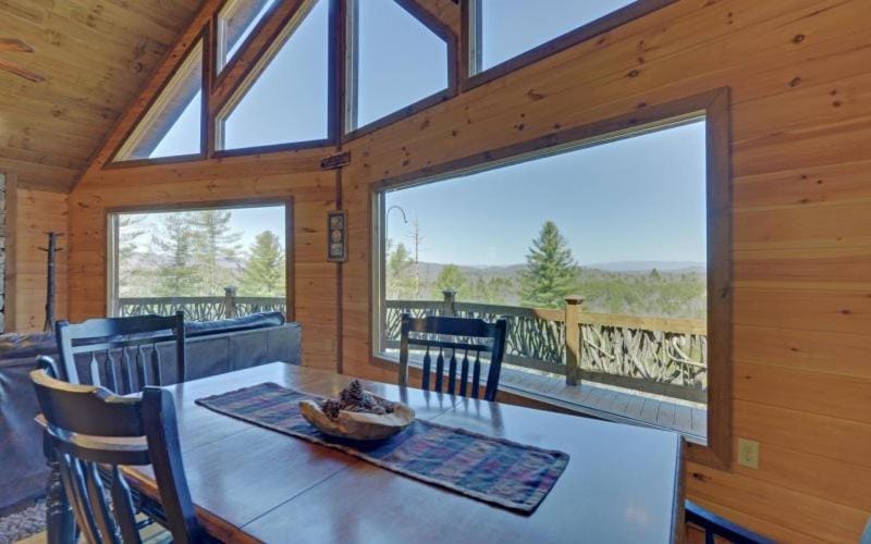 Majestic View House in Union County