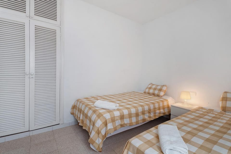 Property building, Living room, Bedroom