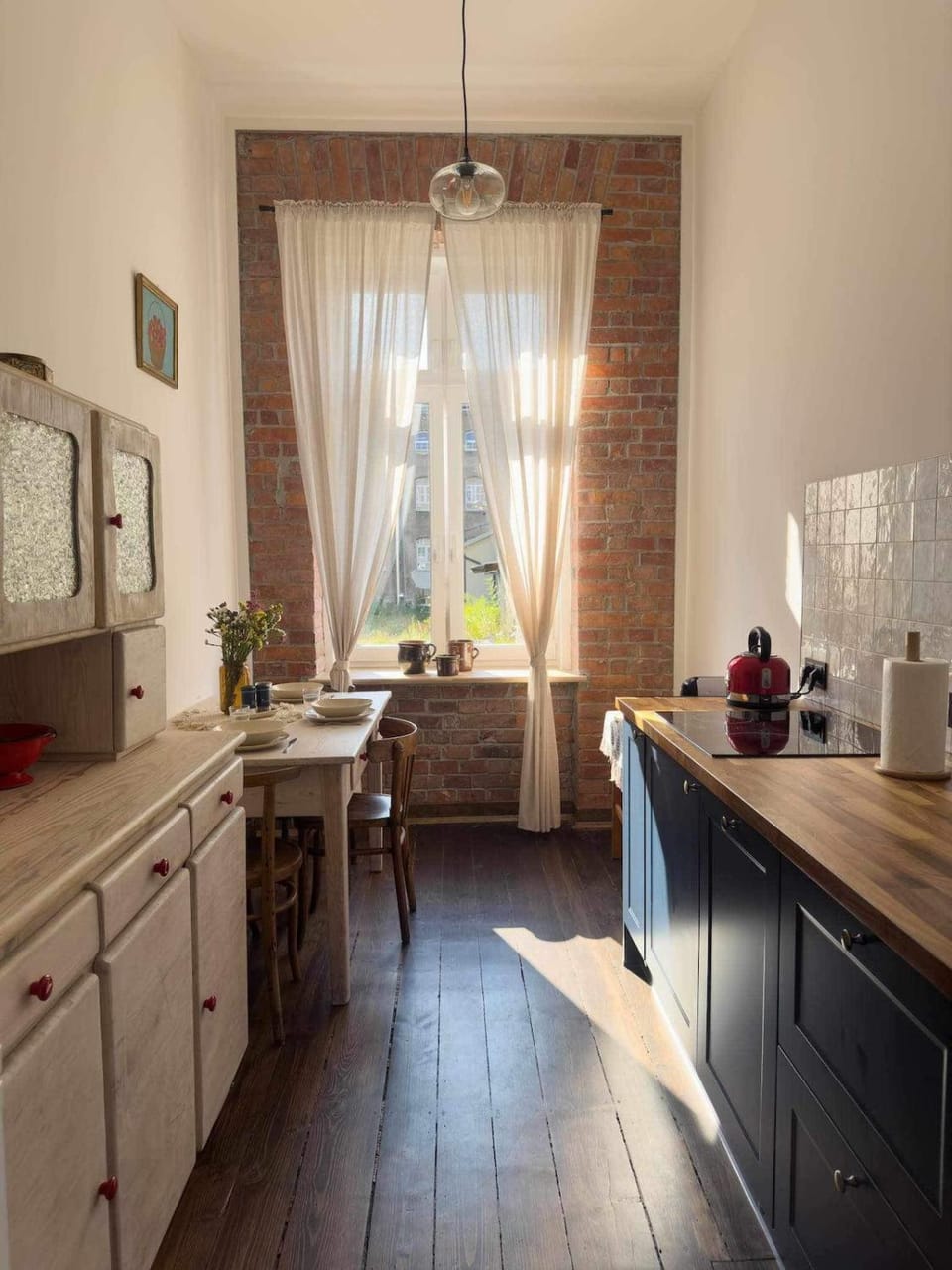 Dining area, dishwasher, pet friendly, stove, washing machine