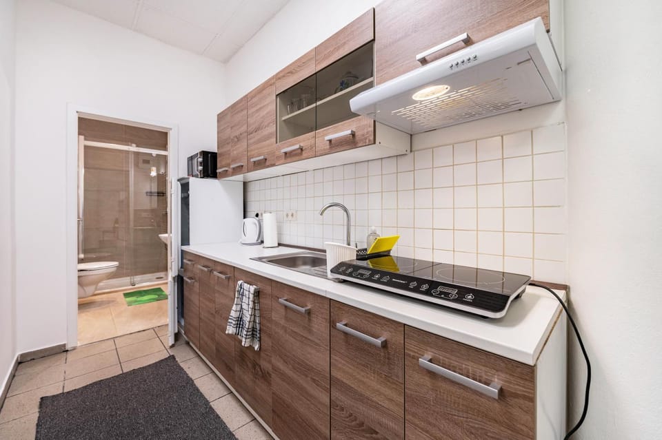 Kitchen or kitchenette, Living room