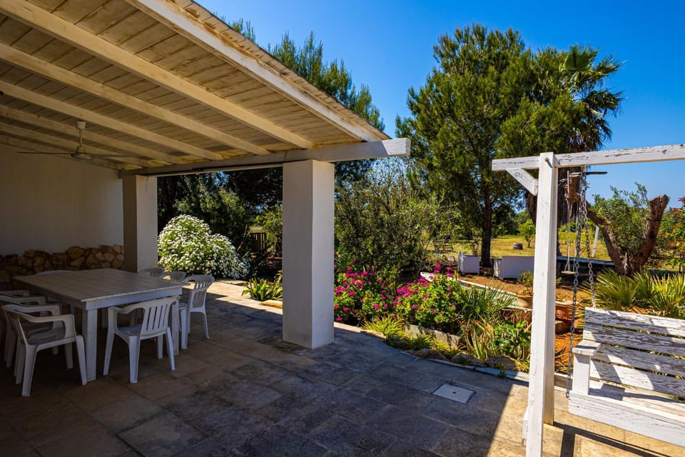 Patio, Spring, Day, Garden, View (from property/room), Balcony/Terrace, Dining area, Garden view