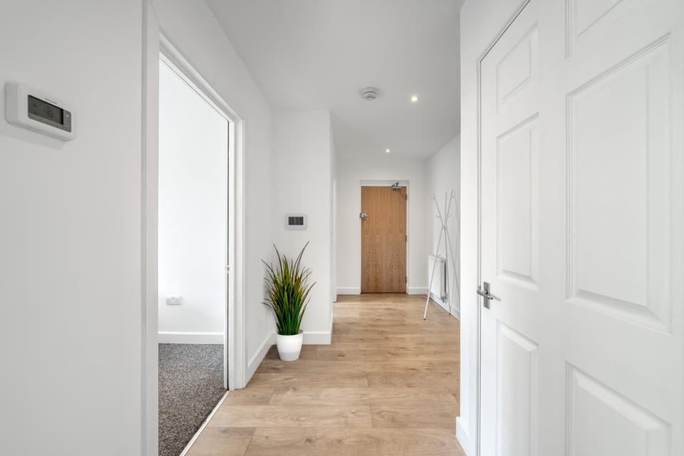 Free parking, centre of Edgware Apartment in Edgware
