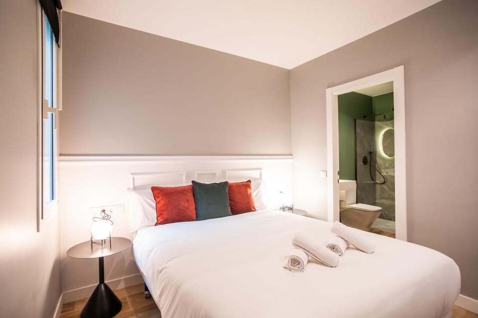 E2MAL1052 - Fantastic apartment next to Sagrada Fa Apartment in Barcelona