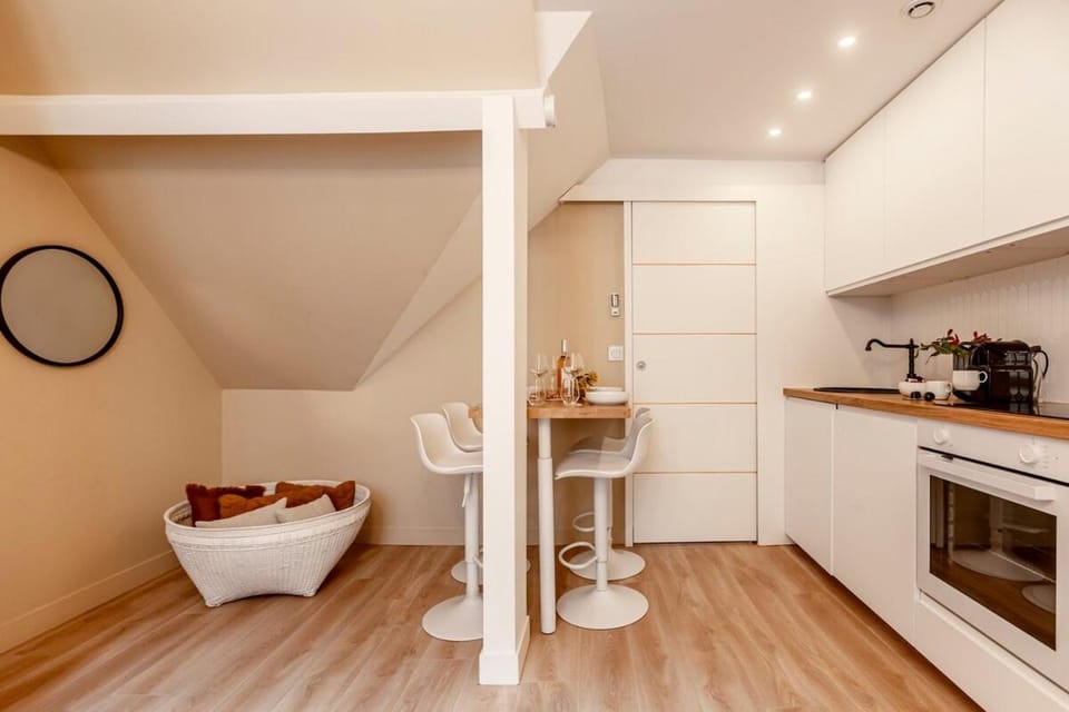 A41#Republique # Marais # 1BedRoom # Paris03 # AC Apartment in Paris