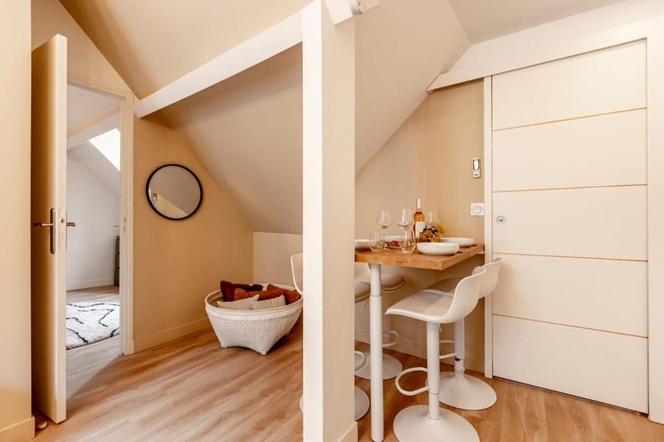 A41#Republique # Marais # 1BedRoom # Paris03 # AC Apartment in Paris