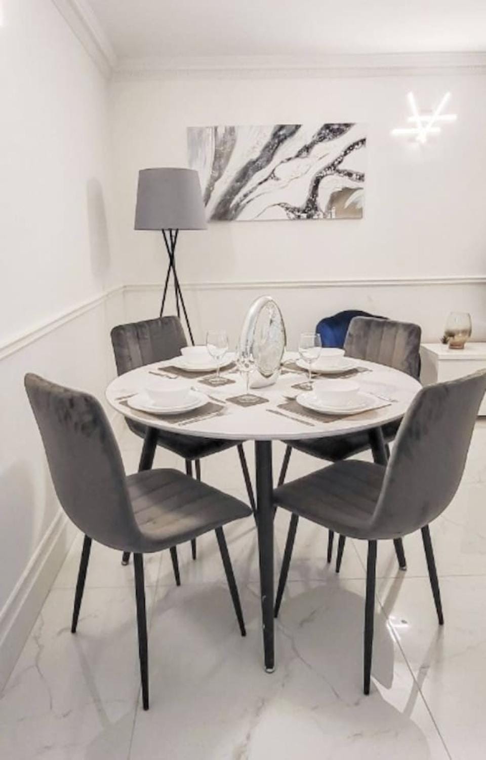 Spacious 2-bedroom in Canary Wharf Apartment in London