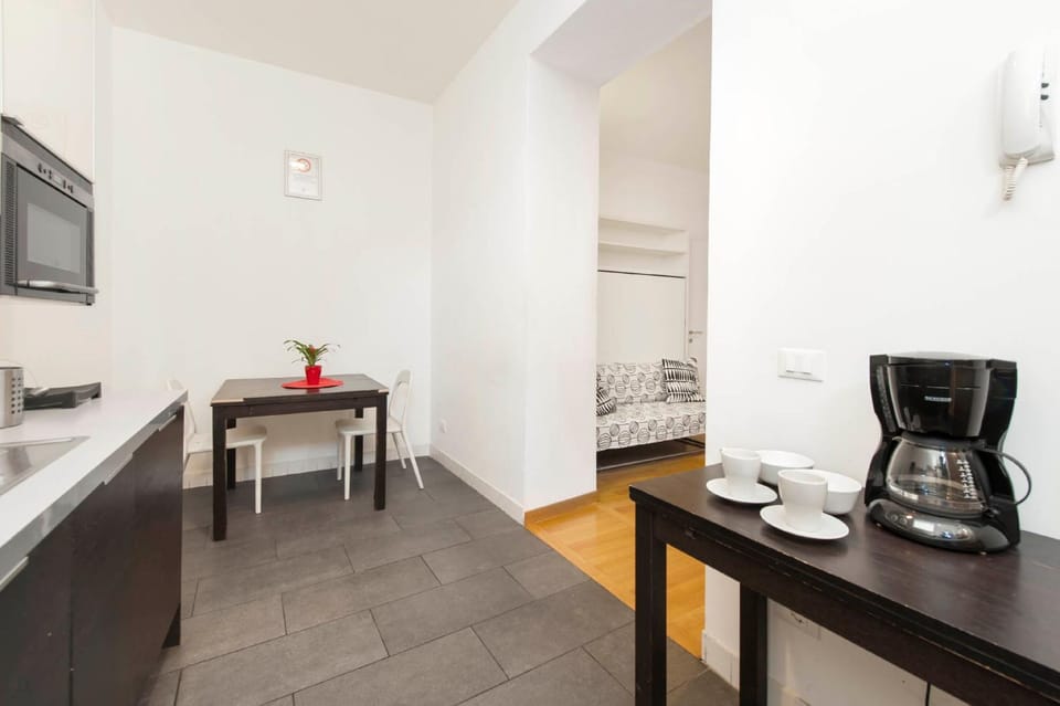 Irpini Apartment in Rome