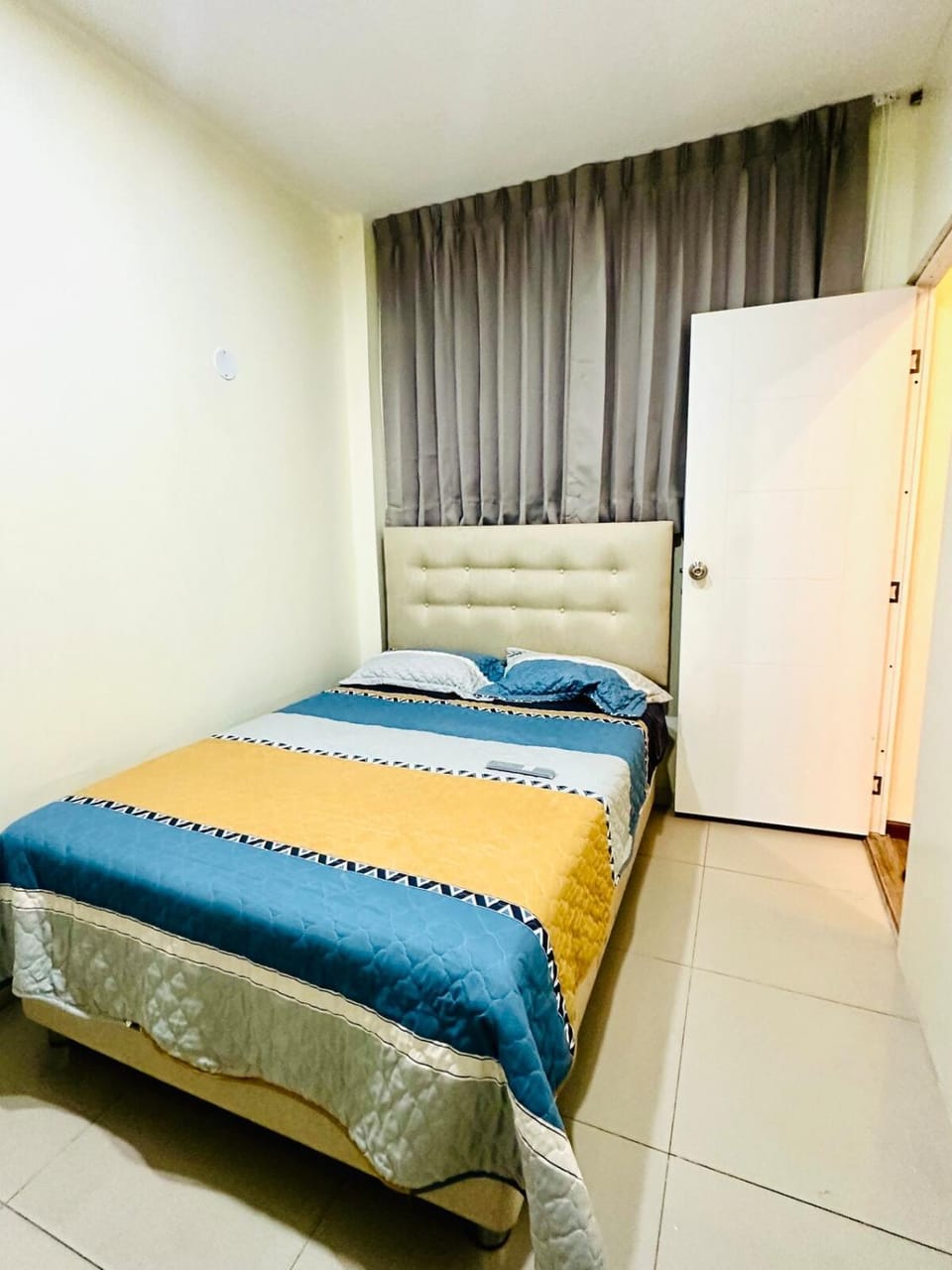 Bed, Photo of the whole room, Bedroom, wardrobe