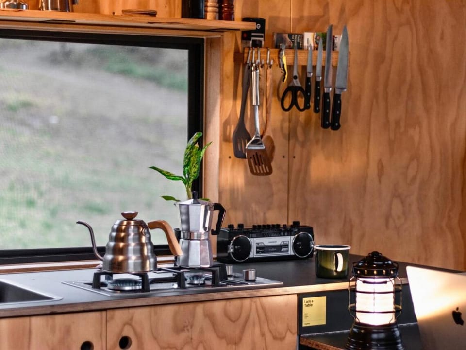 Valley Views Off-Grid Cabin - Pet Friendly - Nicho Cabin in Barrington