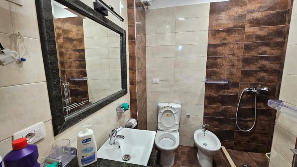 MAin Seaview Apartment Apartment in Vlorë