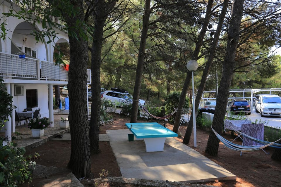 Location, children, Family