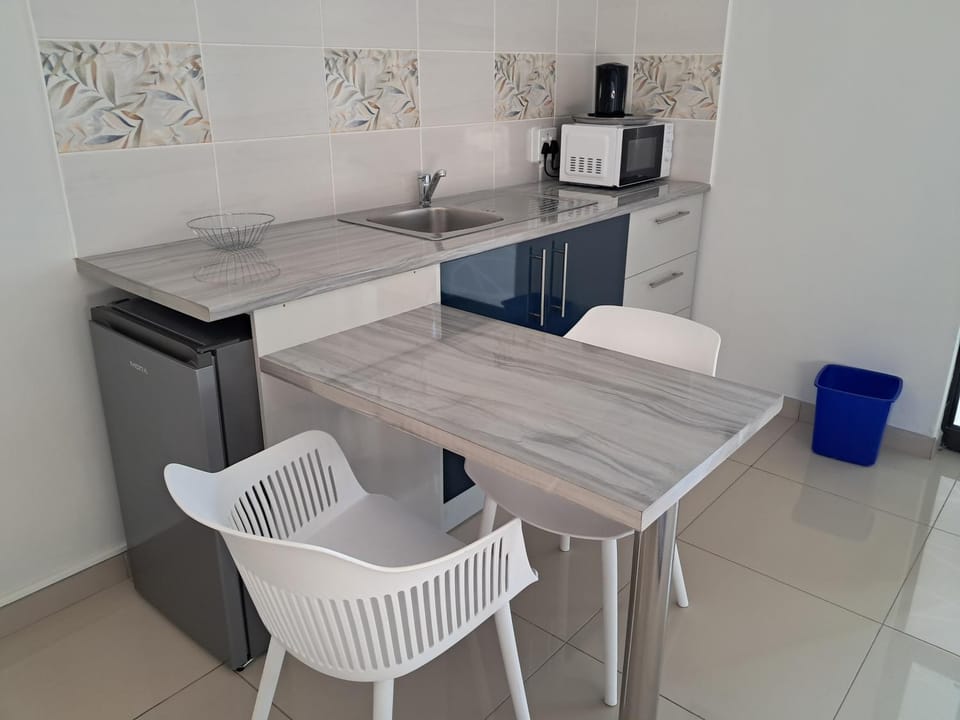 JUSTSAND Guesthouse Bed and Breakfast in North West, South Africa