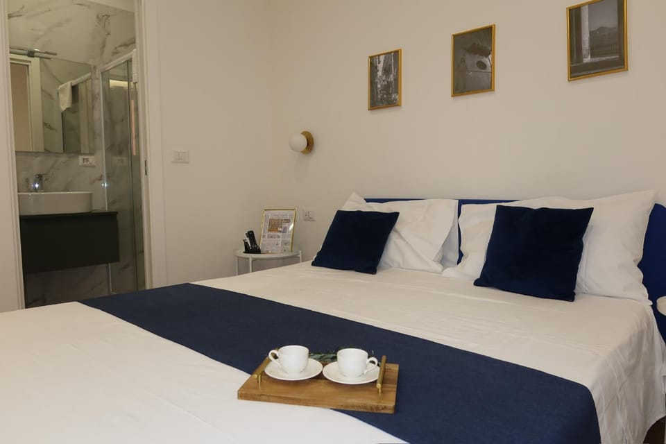 Neapolitan Suites Apartment in Naples