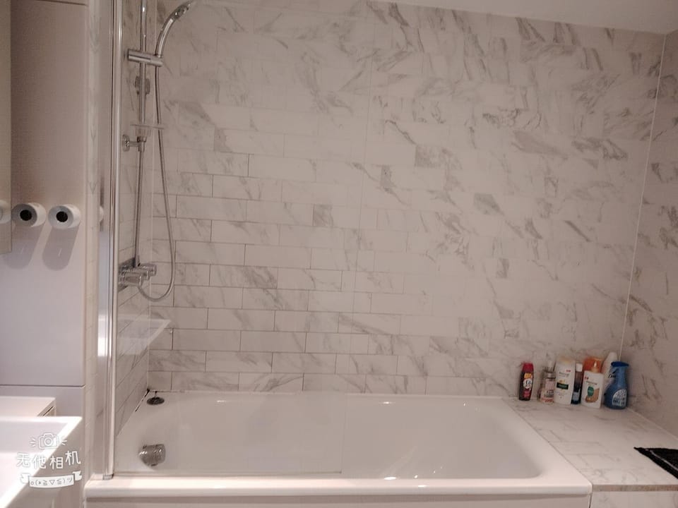 Bathroom, Bath
