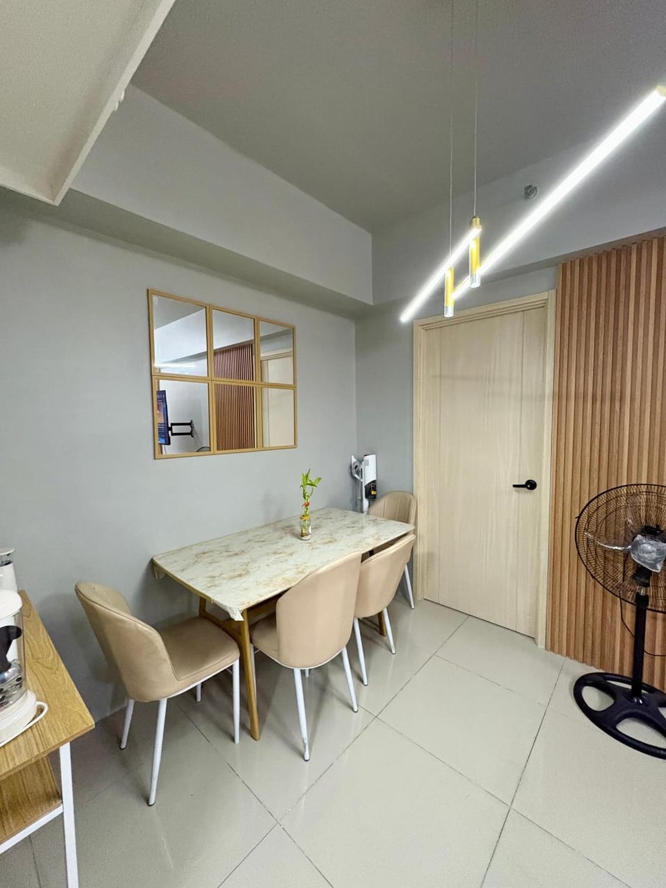 Comfy Cozy Staycation Apartment in Makati
