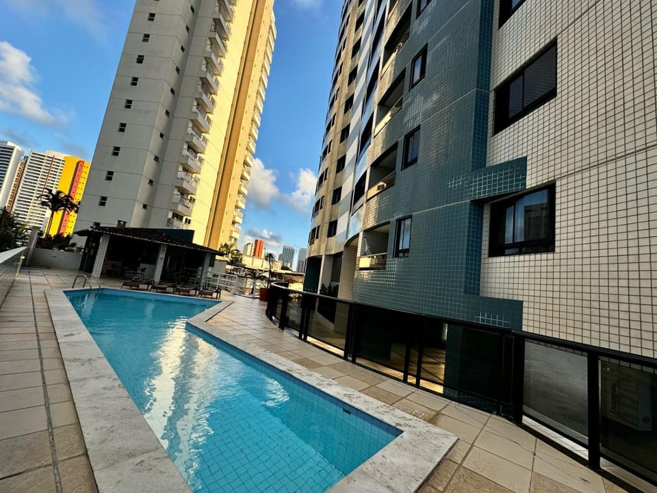 Property building, Day, Diving, Pool view, Swimming pool, sunbed