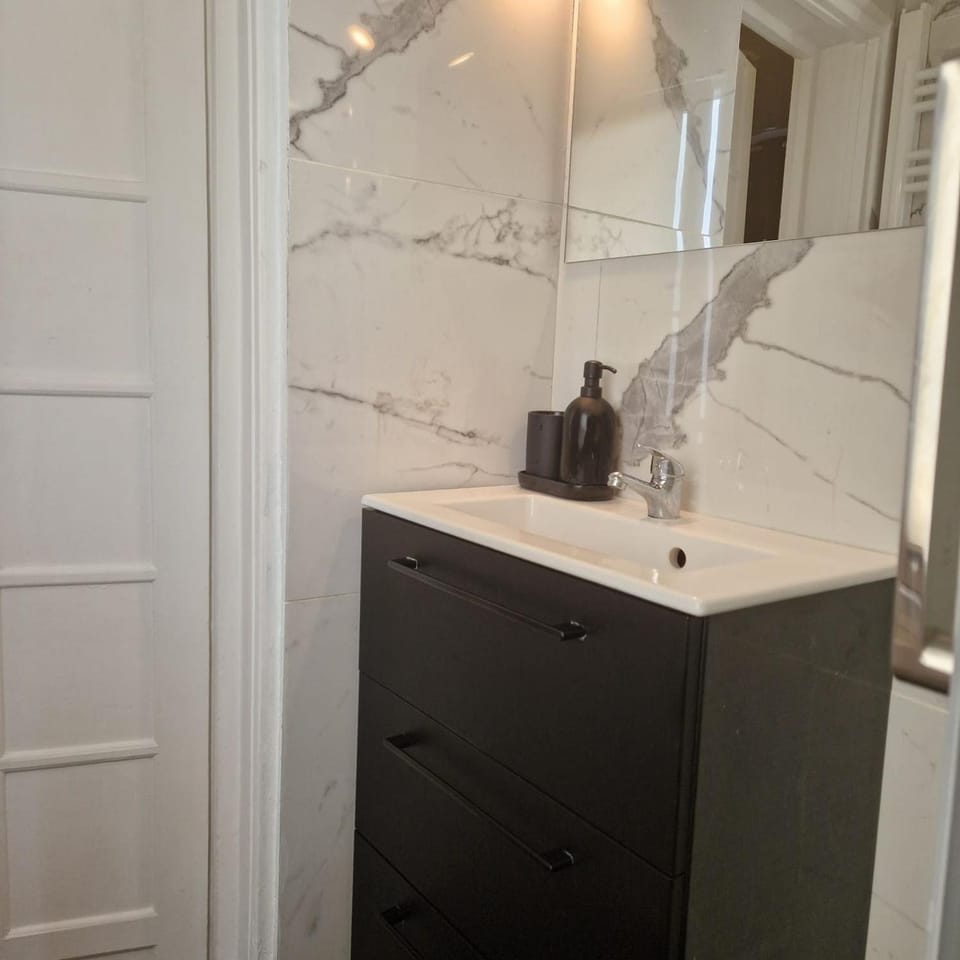 Whole appartment to rent - Not shared Apartment in Paris