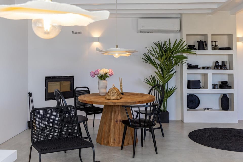 Pētra Tinos Villa in Decentralized Administration of the Aegean
