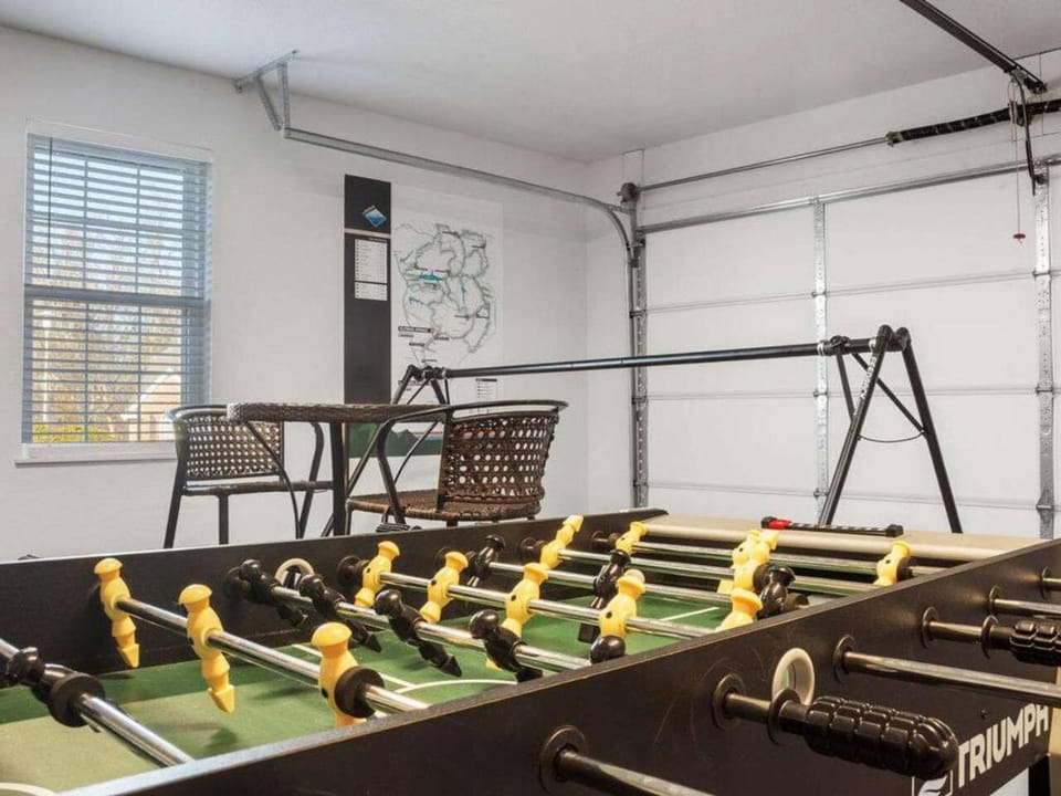 Coler House Cyclist Retreat with Hot Tub House in Rogers