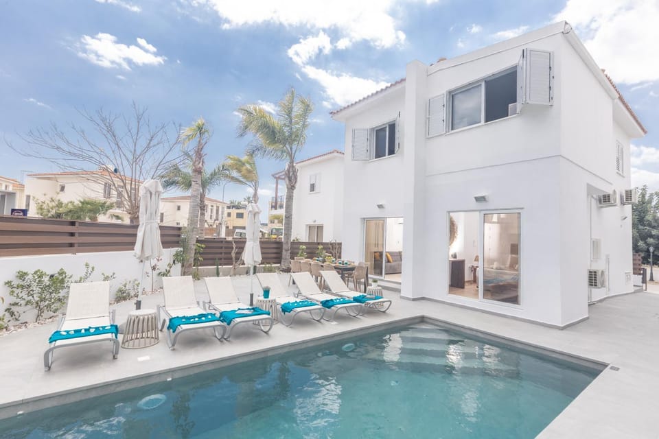 EvelMar Villa Villa in Paralimni