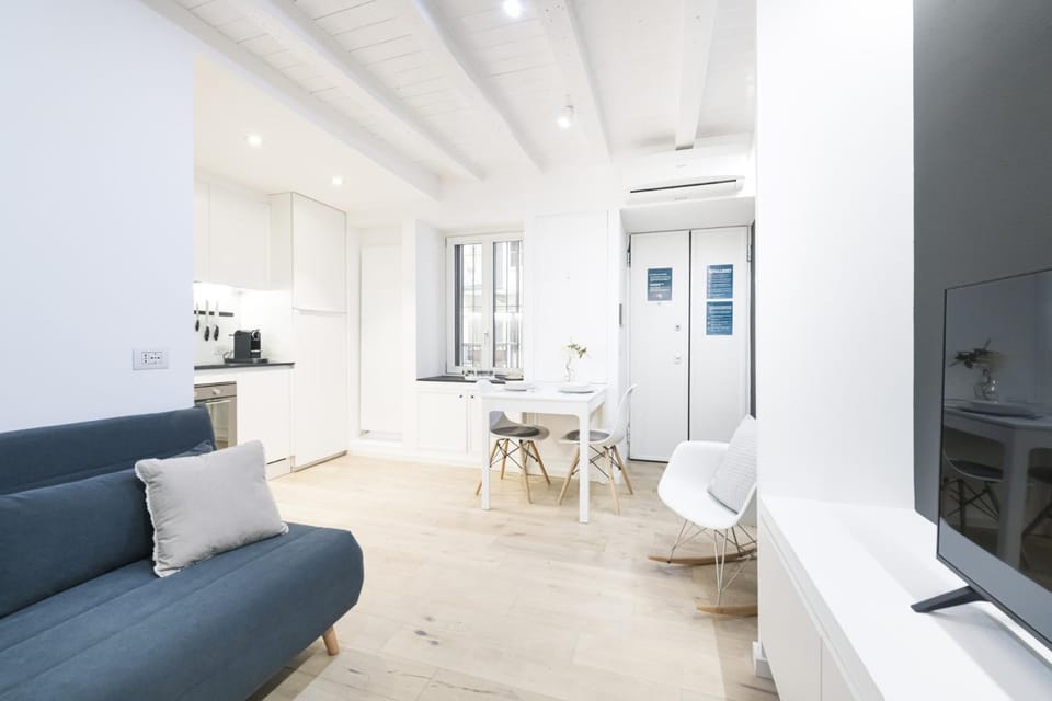 Easylife - Milano - Castaldi 26 P1C - Porta Venezia Apartment in Milan