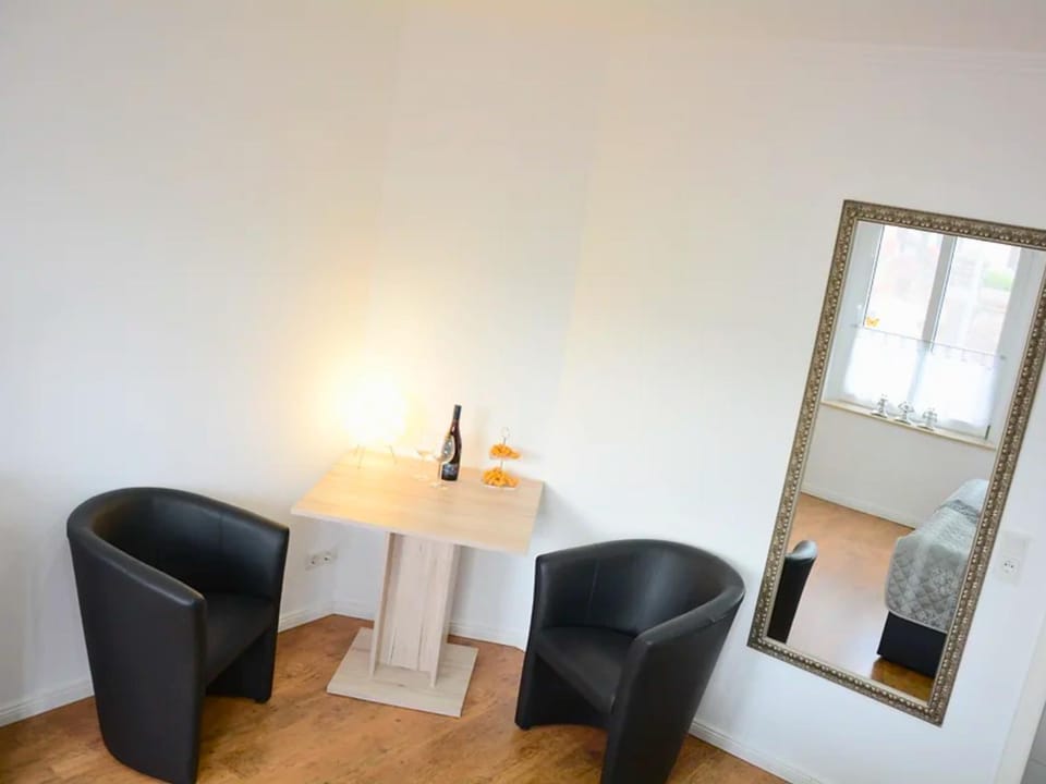 Seating area, Bedroom