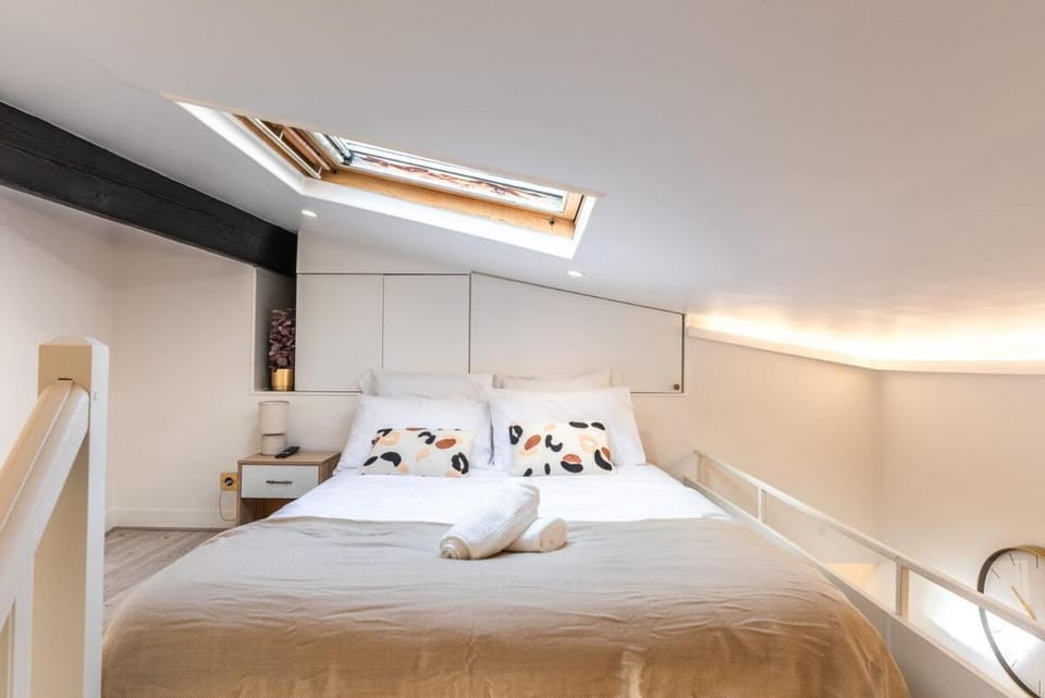 Appartement Raffiné avec Jacuzzi et AC - 6P Apartment in Paris