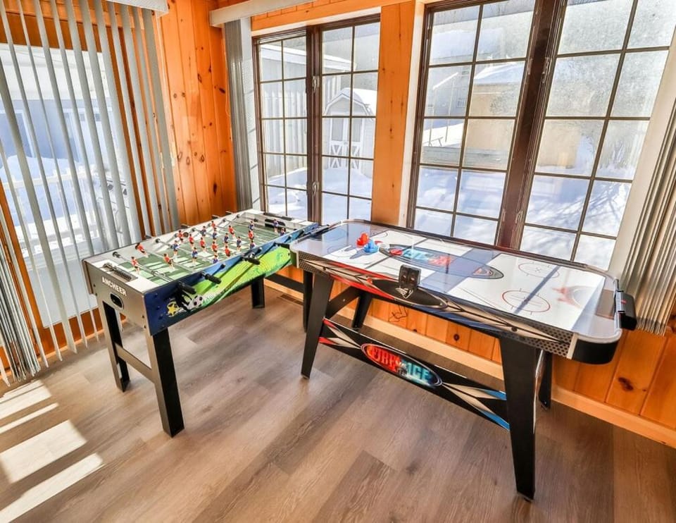 Rothorn Pool and Spa at Hunter Mountain Villa in Hunter