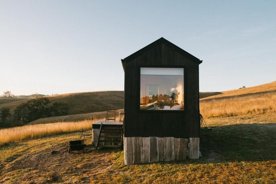 Off-Grid Cabin Nestled in Nature - Pet Friendly - Dawn Cabin in Barrington