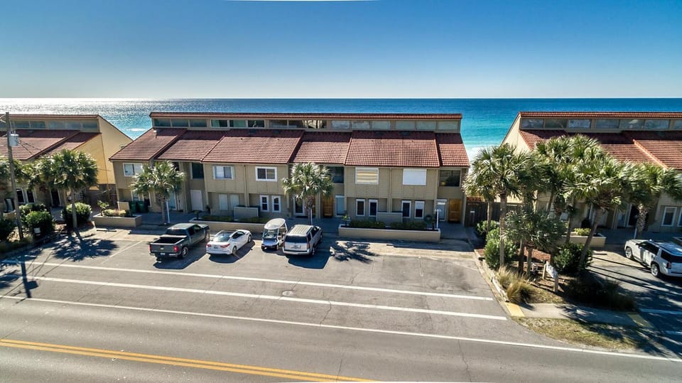 Green Reef #8- Beachy Keen House in Destin