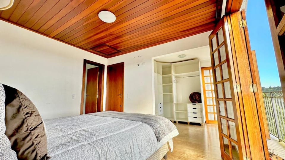 Bed, Balcony/Terrace, Photo of the whole room, Bedroom, wardrobe